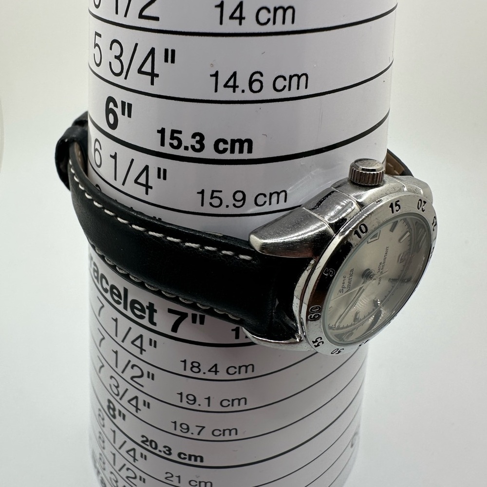 Woman’s American Spirit Divers Style Quartz Watch - Picture 8 of 8